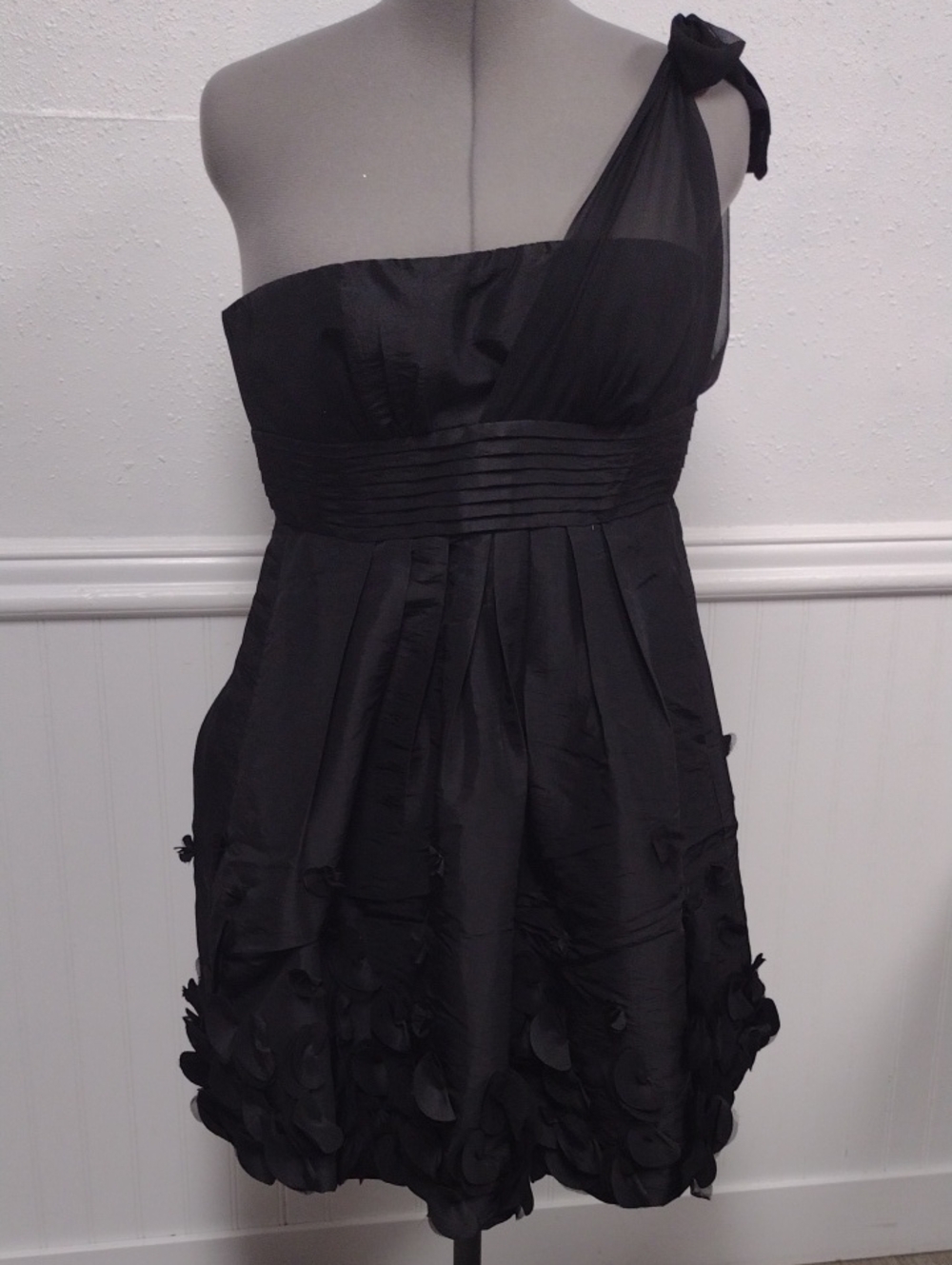 BCBGMaxAzria Black One-Shoulder Cocktail Dress with Rosette Hem
